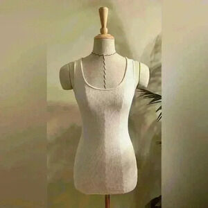 Scoop Stretch Ribbed Shaping Tank Top | Size XS/S | White Cream Color